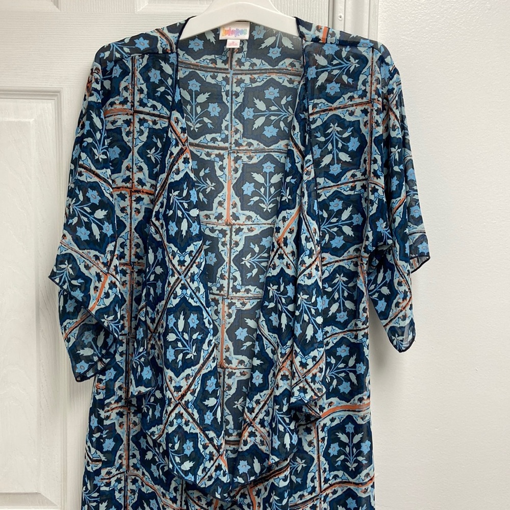 Lularoe Marilyn Kimono blue color